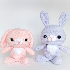 Tulip the Bunny amigurumi by AmiAmore