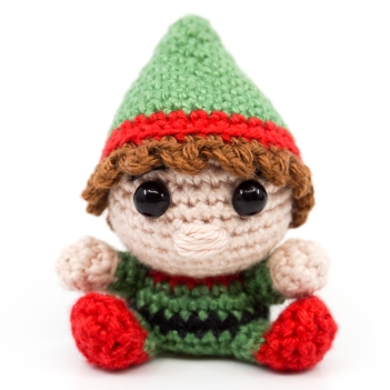 Mini Christmas Elf amigurumi pattern by Supergurumi