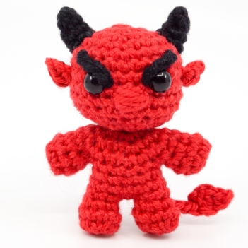 Mini Noso Devil amigurumi pattern by Supergurumi