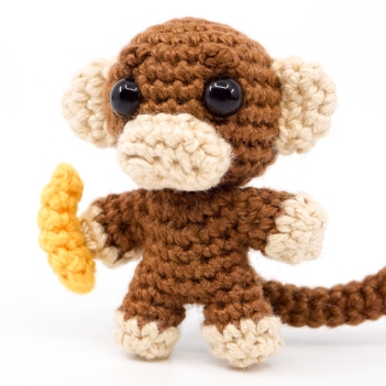 Mini Noso Monkey amigurumi pattern by Supergurumi