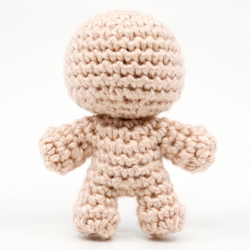 Mini Noso One Piece Crochet Doll amigurumi pattern by Supergurumi