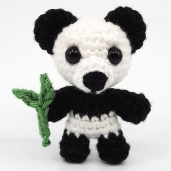 Mini Noso Panda amigurumi pattern by Supergurumi