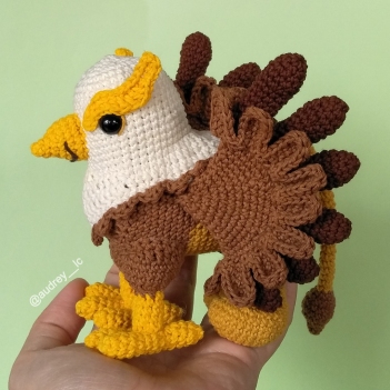 Gold the Griffin amigurumi pattern by Audrey Lilian Crochet