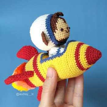 Milo the Rocketeer amigurumi pattern by Audrey Lilian Crochet