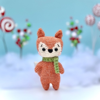 Oliver the Fox amigurumi pattern by SarahDeeCrochet