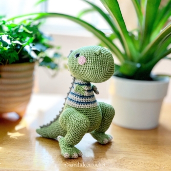 Walter T. rex amigurumi pattern by SarahDeeCrochet