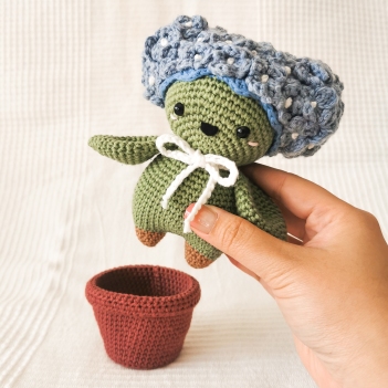 Plant Heads: Heather the Hydrangea amigurumi pattern by EMI Creations by Chloe