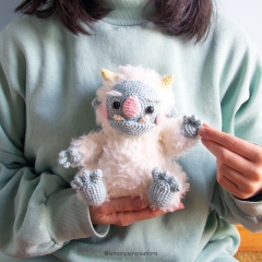 Lumi the Yeti amigurumi pattern by Lemon Yarn Creations