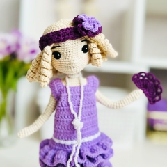 Miss 1920s amigurumi pattern by Fluffy Tummy