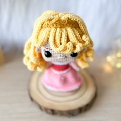 Princess Aurora amigurumi by Crocheniacs