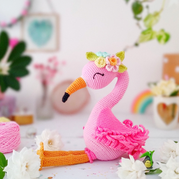 Pink Flamingo amigurumi pattern by LePompon
