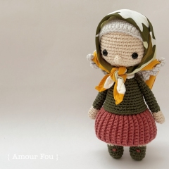 Countryside Queen Elizabeth II amigurumi pattern by Amour Fou