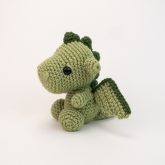 Desmond the Dragon amigurumi pattern by Theresas Crochet Shop