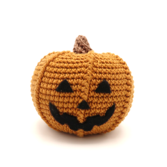 Pumpkin with Witch Hat amigurumi by RoKiKi