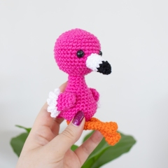 Baby Flamingo amigurumi pattern by Bunnies and Yarn