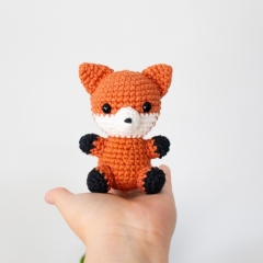 Baby Fox amigurumi pattern by Bunnies and Yarn