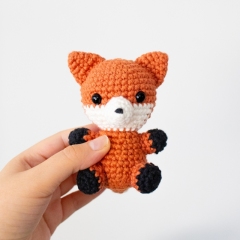 Baby Fox amigurumi pattern by Bunnies and Yarn