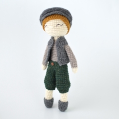 Eric the Doll amigurumi by Elisas Crochet