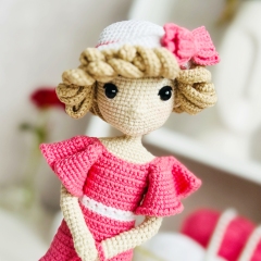 Miss 1930s amigurumi pattern by Fluffy Tummy