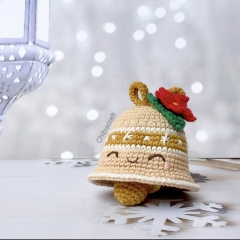 Reversible Christmas Angel and Bell amigurumi by Chibiscraft
