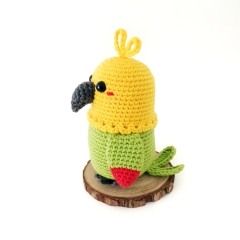 Pip the Parrot amigurumi by Stitch by Fay