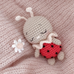 Ladybug Chouquette and bee Melia amigurumi pattern by melealine