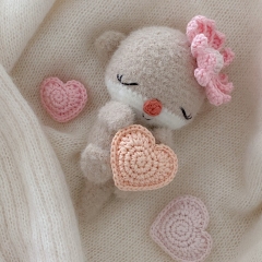 Valentine, the little love otter amigurumi pattern by melealine
