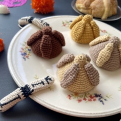 Day of the death bread  amigurumi pattern by unknown