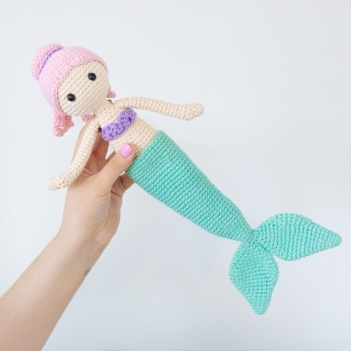 Mindy the Mermaid Doll amigurumi pattern by Bunnies and Yarn