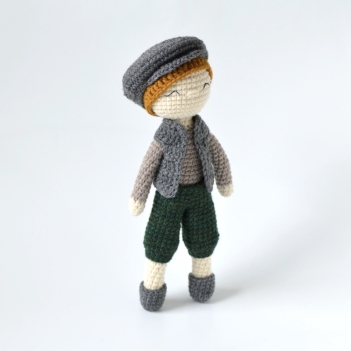 Eric the Doll amigurumi pattern by Elisas Crochet