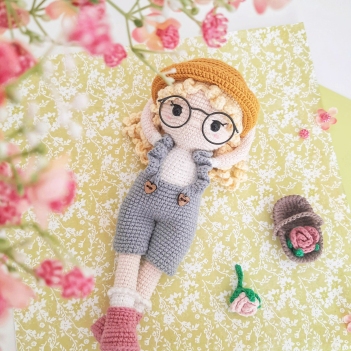 Kimberly amigurumi pattern by Sarah's Hooks & Loops