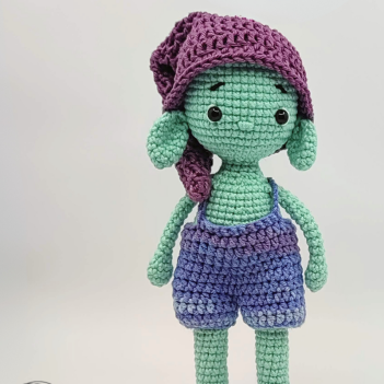 Louie, the pocket elf amigurumi pattern by yarnacadabra