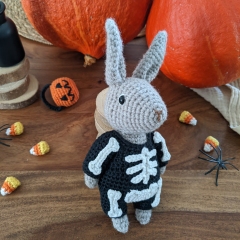 Cute bunny + Halloween collection amigurumi pattern by La Fabrique des Songes