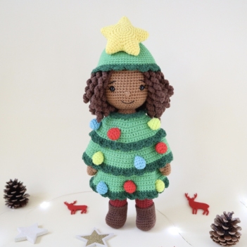 Ivy the Christmas Tree Doll amigurumi pattern by Smiley Crochet Things