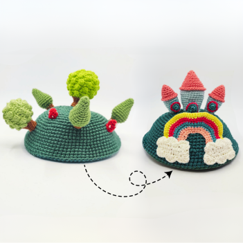 Reversible toy with finger puppets amigurumi pattern by yarnacadabra