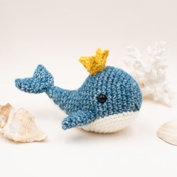 Baby whale amigurumi pattern by Octopus Crochet