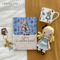Alice in Wonderland amigurumi by Amour Fou