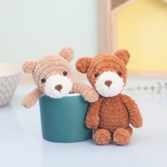 Cuddly teddy bear amigurumi by Diminu
