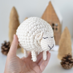Sheep and Reindeer Ornaments amigurumi by Elisas Crochet