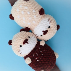 Chubby Otter amigurumi pattern by Lex in Stitches