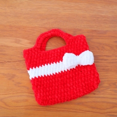 Christmas Bags - Santa and Bow amigurumi pattern by unknown