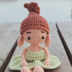 Lucy, the pocket elf amigurumi by yarnacadabra