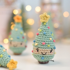 Mini Christmas tree amigurumi pattern by O Recuncho de Jei