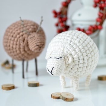 Sheep and Reindeer Ornaments amigurumi pattern by Elisas Crochet