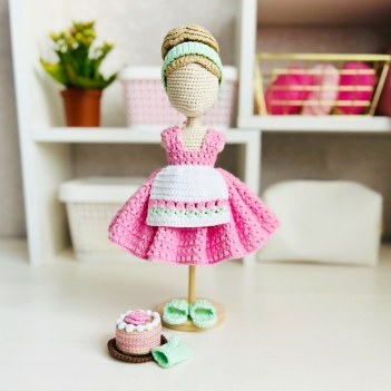 1950s outfit amigurumi pattern by Fluffy Tummy