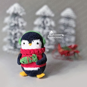 Finn The Penguin amigurumi pattern by CraftyGibbon