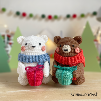 Beary Merry Christmas Bears amigurumi pattern by erinmaycrochet