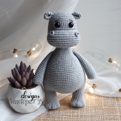 Hippo amigurumi by VenelopaTOYS