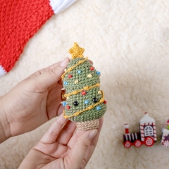 Little Christmas Tree amigurumi pattern by unknown
