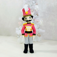 Nutcracker set amigurumi pattern by Fluffy Tummy